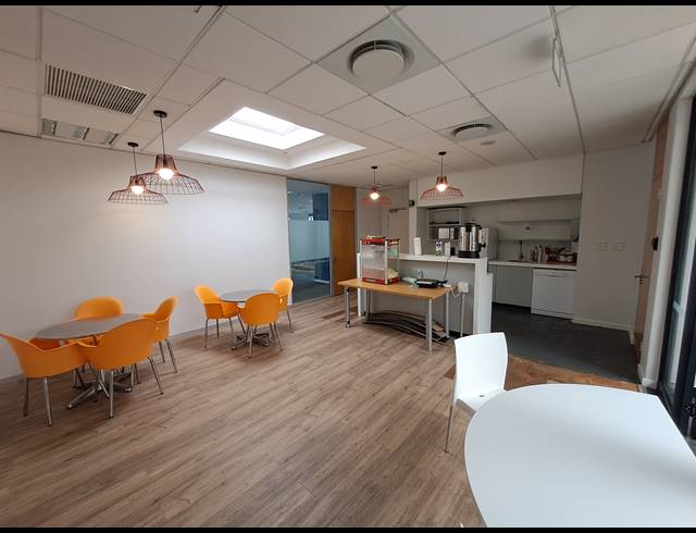 4,930M² OFFICE TO LET IN ILLOVO